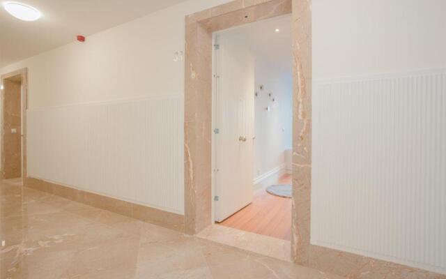 Liiiving - Aliados Luxury Apartments