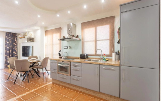 Aqua Vista 2 bed Penthouse With Great Views