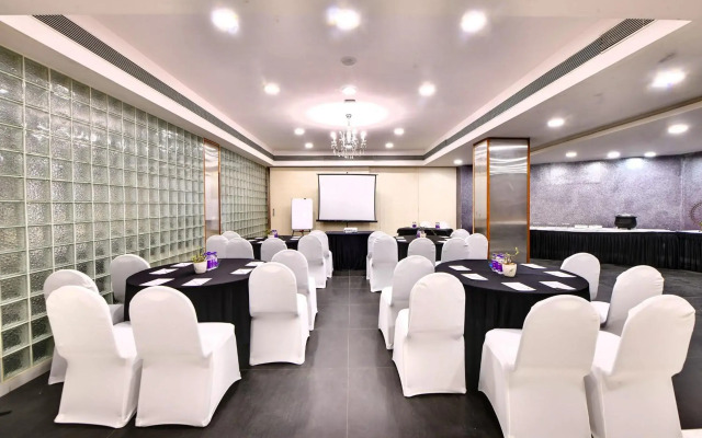 The Fern Residency, Subhash Bridge, Ahmedabad