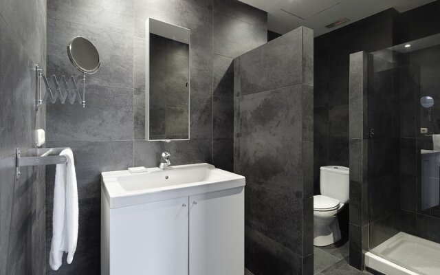 Araba Parkea Apartment by FeelFree Rentals