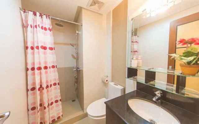 Spacious 1 BR Unit in AppleOne Ayala