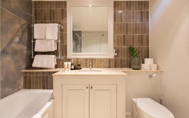 The Kensington Wonder - Stunning 2bdr Flat With Patios
