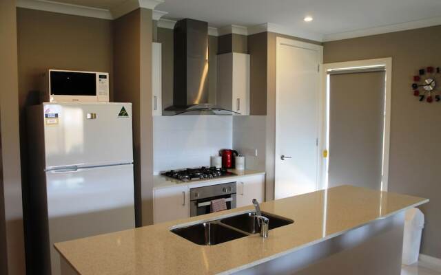 Atarhi Villas - Melbourne