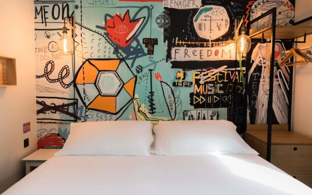 Greet Hotel Brest Aéroport