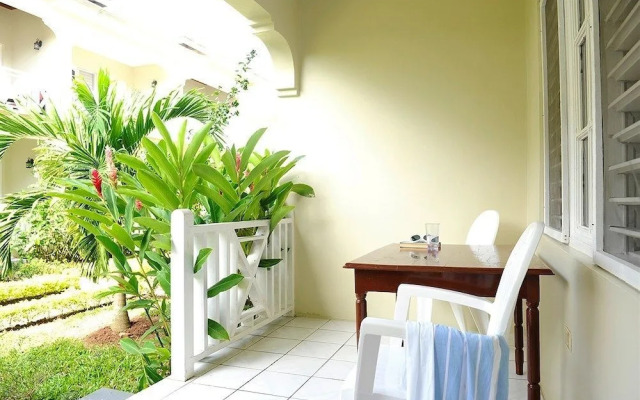 Coral Seas Beach Resort