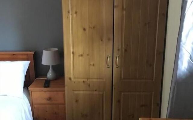 The Red Lion Inn Madley