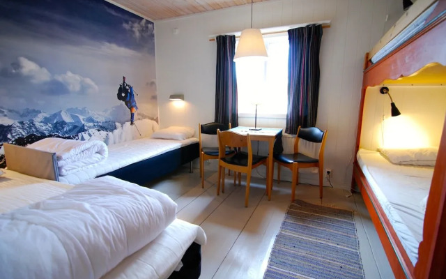 Försgården Fjällhotell