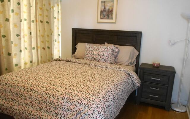 Grand 2BR Condo with Great Views