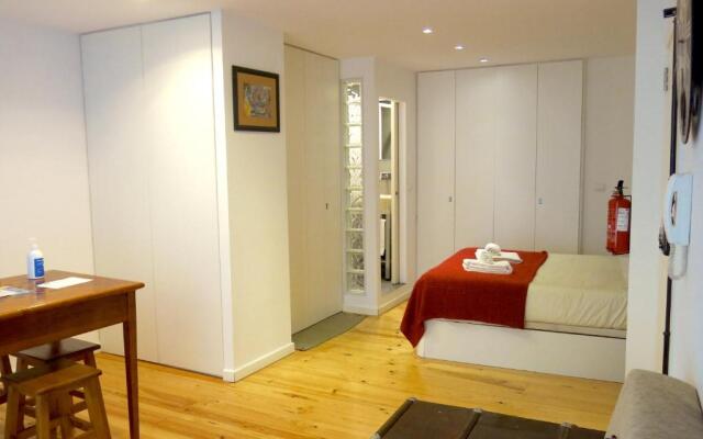 Cozy Studio in Mouraria with AC