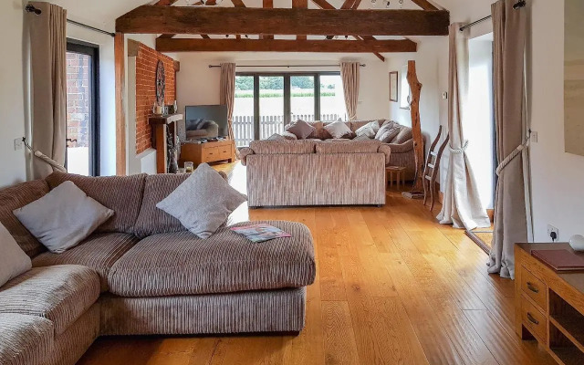 Summer House Stables