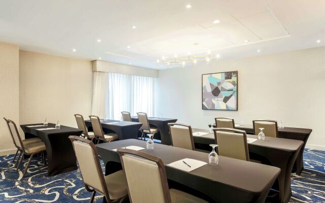 DoubleTree by Hilton Austin - University Area