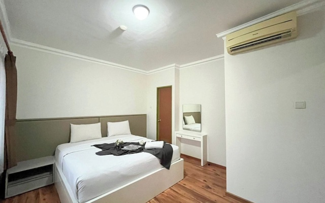 Spacious White 3Br At Grand Setiabudi Apartment