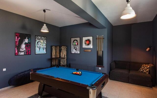 ELIDA -pool, billiard, views, 4min walk to the sea