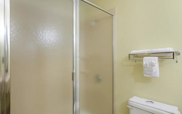 Sleep Inn & Suites