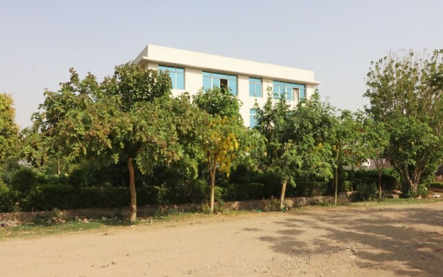OYO 14703 Hotel Gen X Aravali
