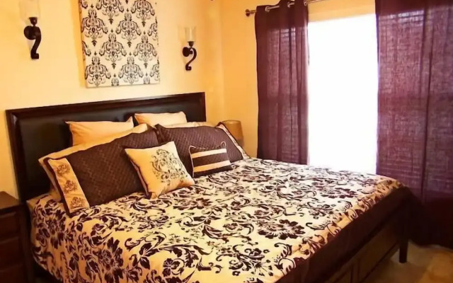 251 Sandy Ridge House 4 Bedroom by Florida Star