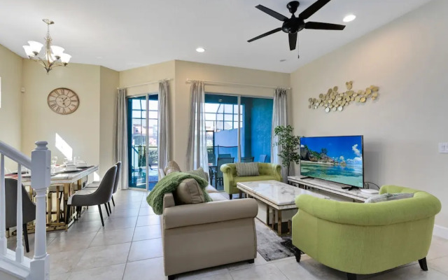 Simply Comfort Amazing 5bd Townhouse