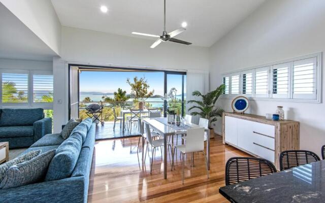 Pinnacle Apartments Hamilton Island