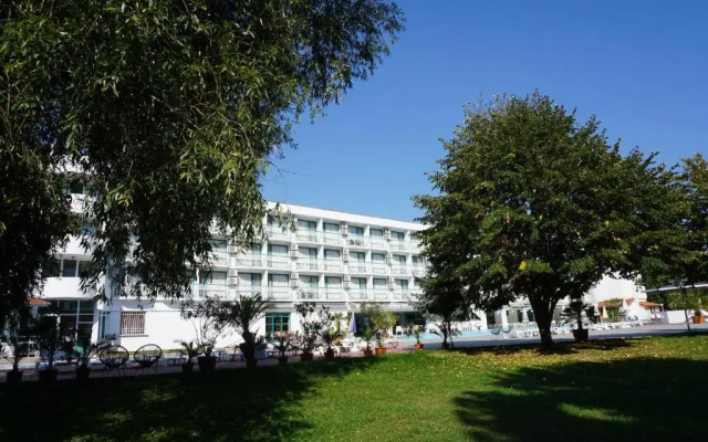 Zefir Hotel