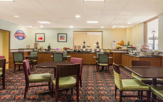 Baymont by Wyndham Fayetteville Fort Bragg Area
