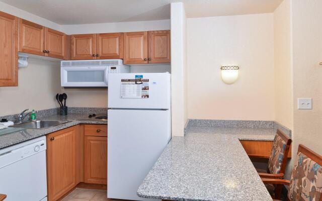 Staybridge Suites Calgary Airport by IHG