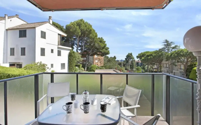 Pineda in Llafranc With 4 Bedrooms and 2 Bathrooms