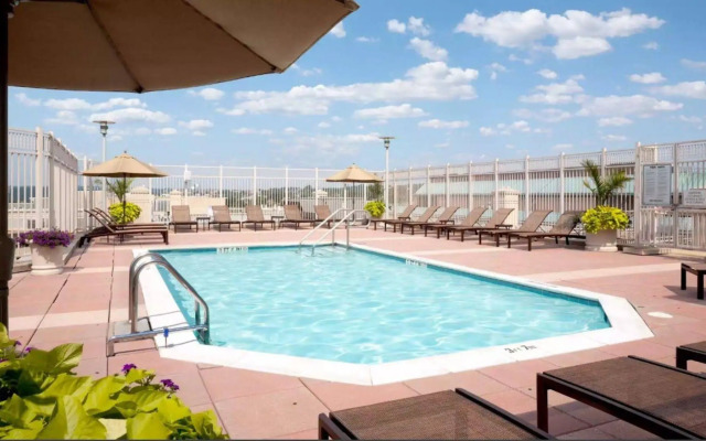 Global Luxury Suites at M Street