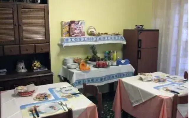 Blue Iris Bed & Breakfast