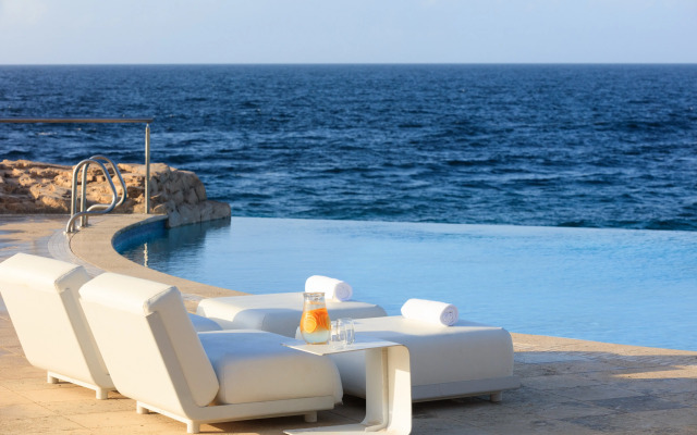 Renaissance Wind Creek Curacao Resort