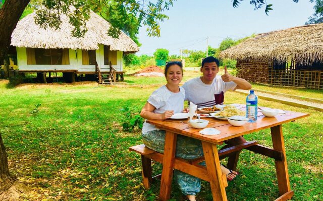 Yala Lake View Cabanas