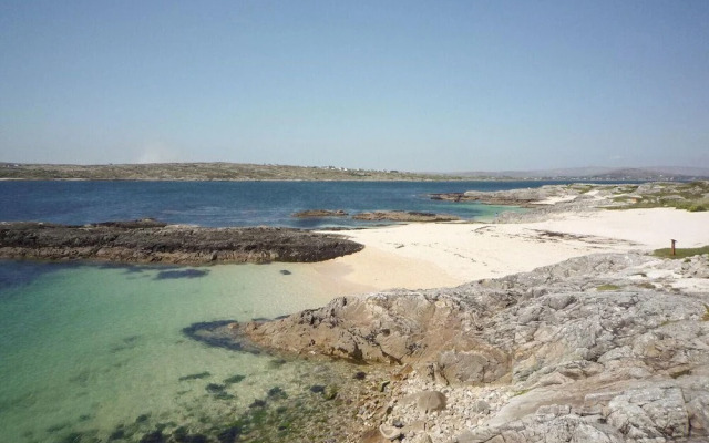 Cnocan Na Cuaigh Carraroe