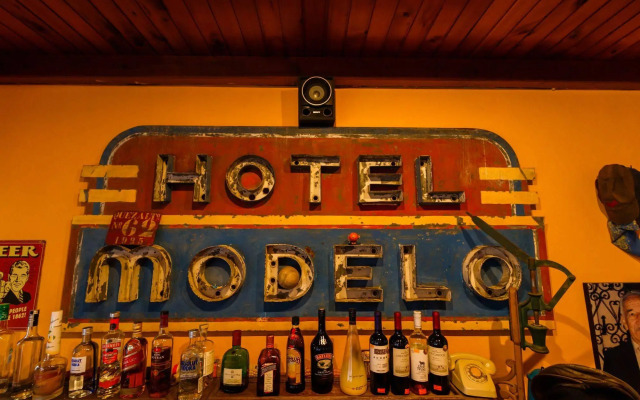 Hotel Modelo
