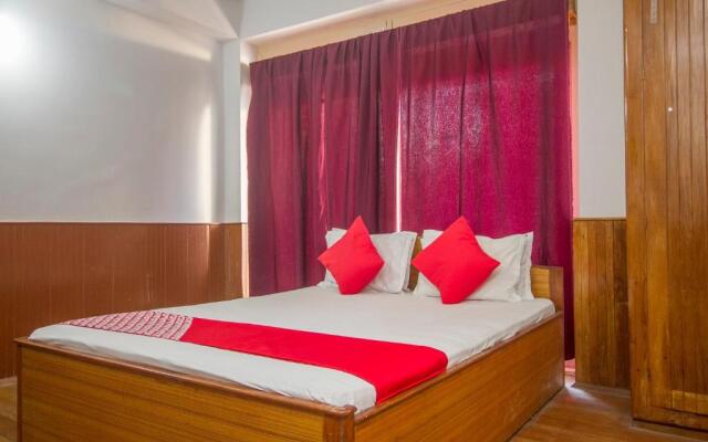 OYO 65173 Nourpem Residency