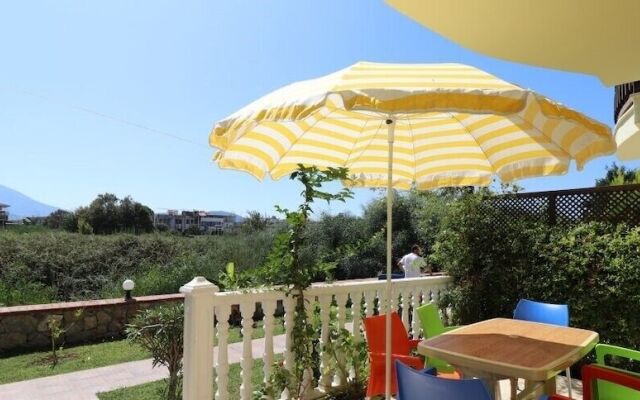 Villa RN4C by JoyLettings