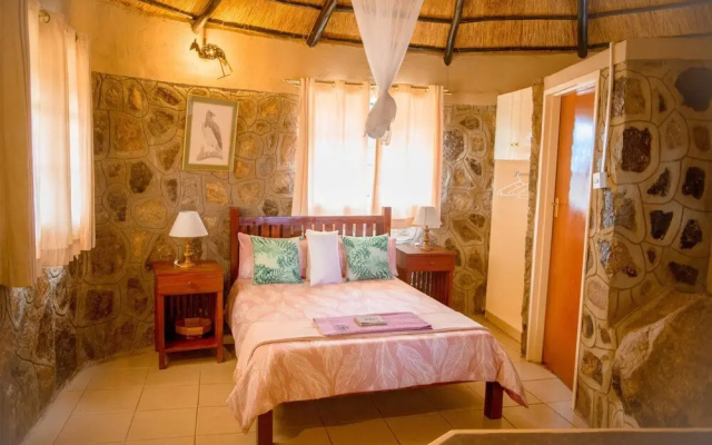 Thakgalo Honeymoon Suite - 2211
