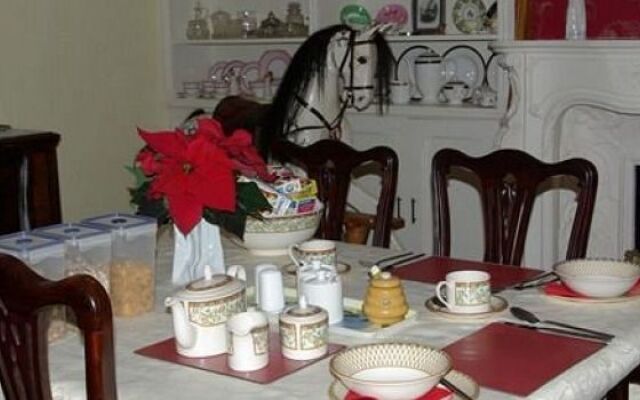 Limpert Bay Guest House
