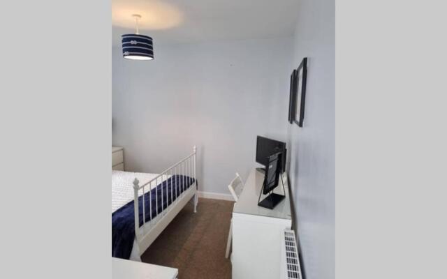 2 Bedroom Seafront Apartment