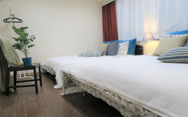 Kitashinchi Apartment – Guest Rooms – Osaka