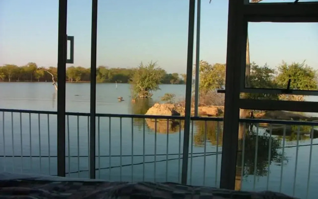Houseboat With Aircon and Splash Pool - 2128