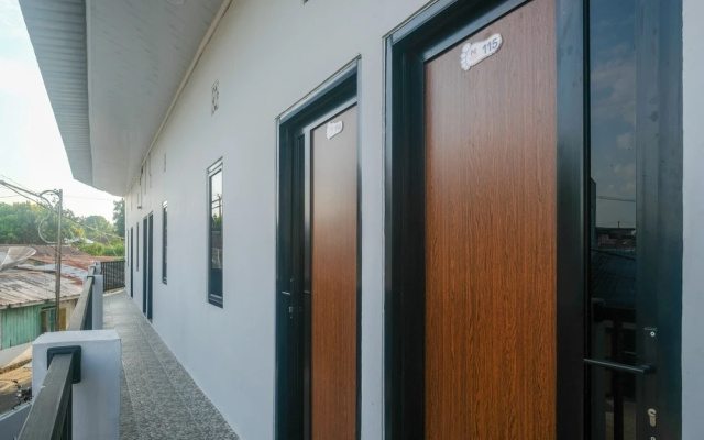 RedDoorz @ MG House Siantar Timur – Guest Rooms – Pematang Siantar