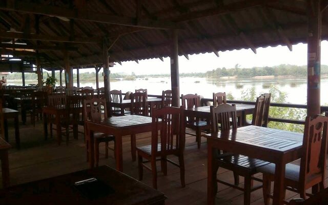Pon's River Guesthouse