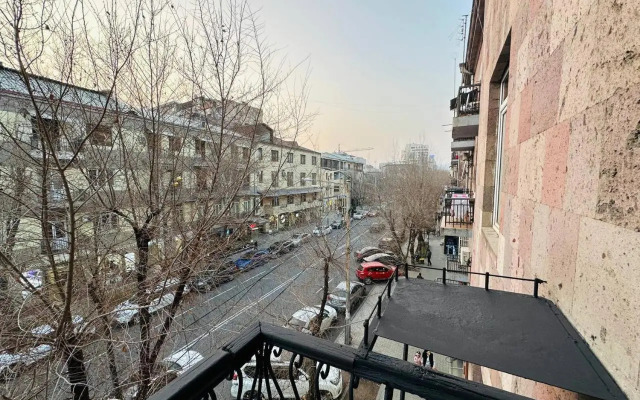 Tumanyan 12 TopHouse