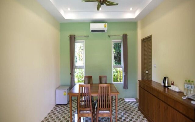 Villa Blanca Hotel & Restaurant