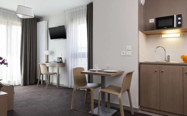 Nehô Suites Porte de Genève - Gare Annemasse