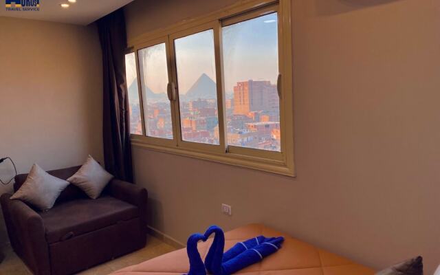 Horus Horizon INN Pyramids View