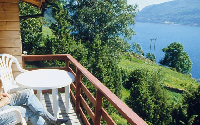 8 Person Holiday Home in Nordfjordeid