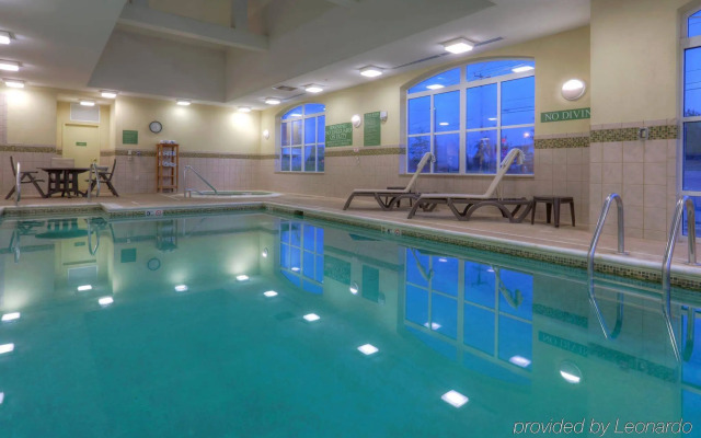 Country Inn & Suites by Radisson, Fredericksburg, VA