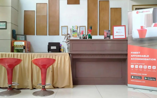 RedDoorz @ Hotel Surabaya Sumenep