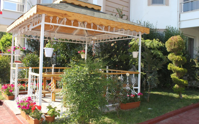 Aloria Garden Hotel