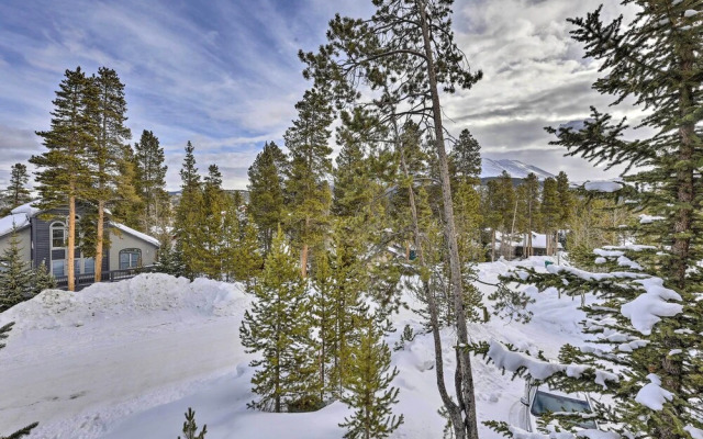 Ski & Hike On-site: Breckenridge Retreat!